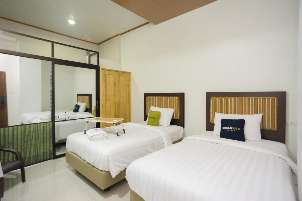 Urbanview Hotel JIB Bandar Lampung Bagian luar foto