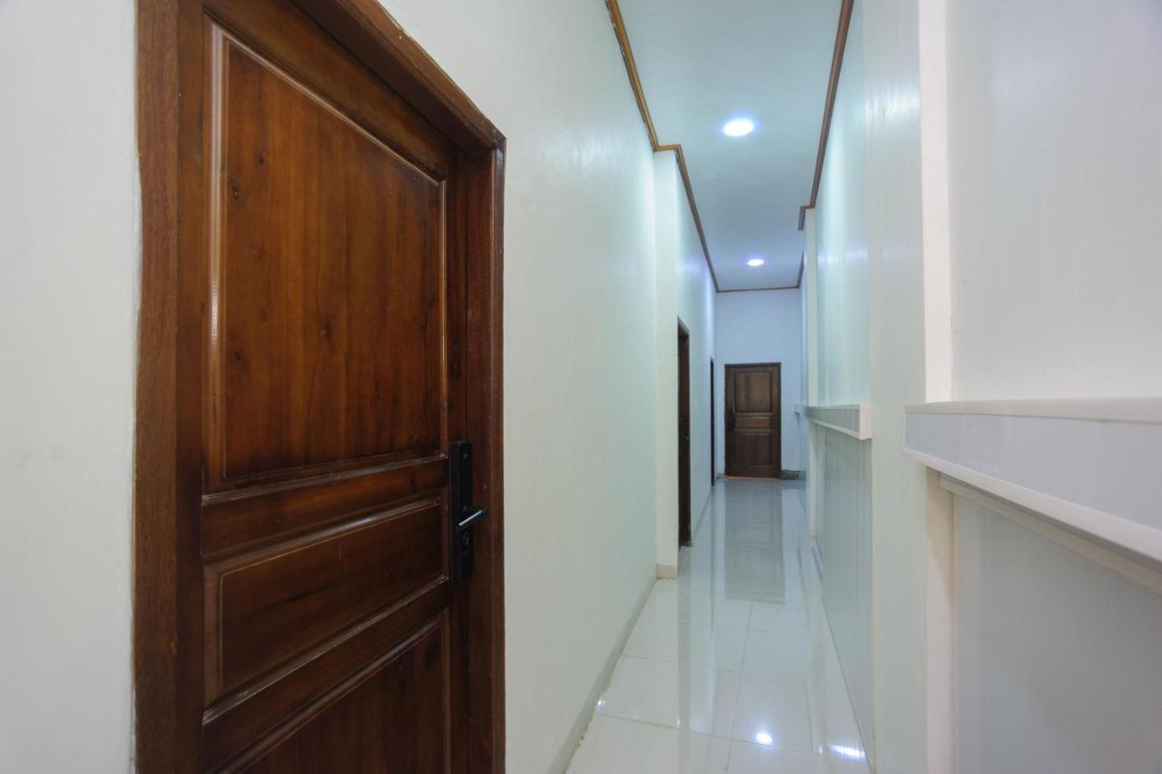 Urbanview Hotel JIB Bandar Lampung Bagian luar foto