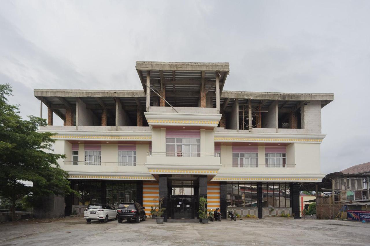 Urbanview Hotel JIB Bandar Lampung Bagian luar foto