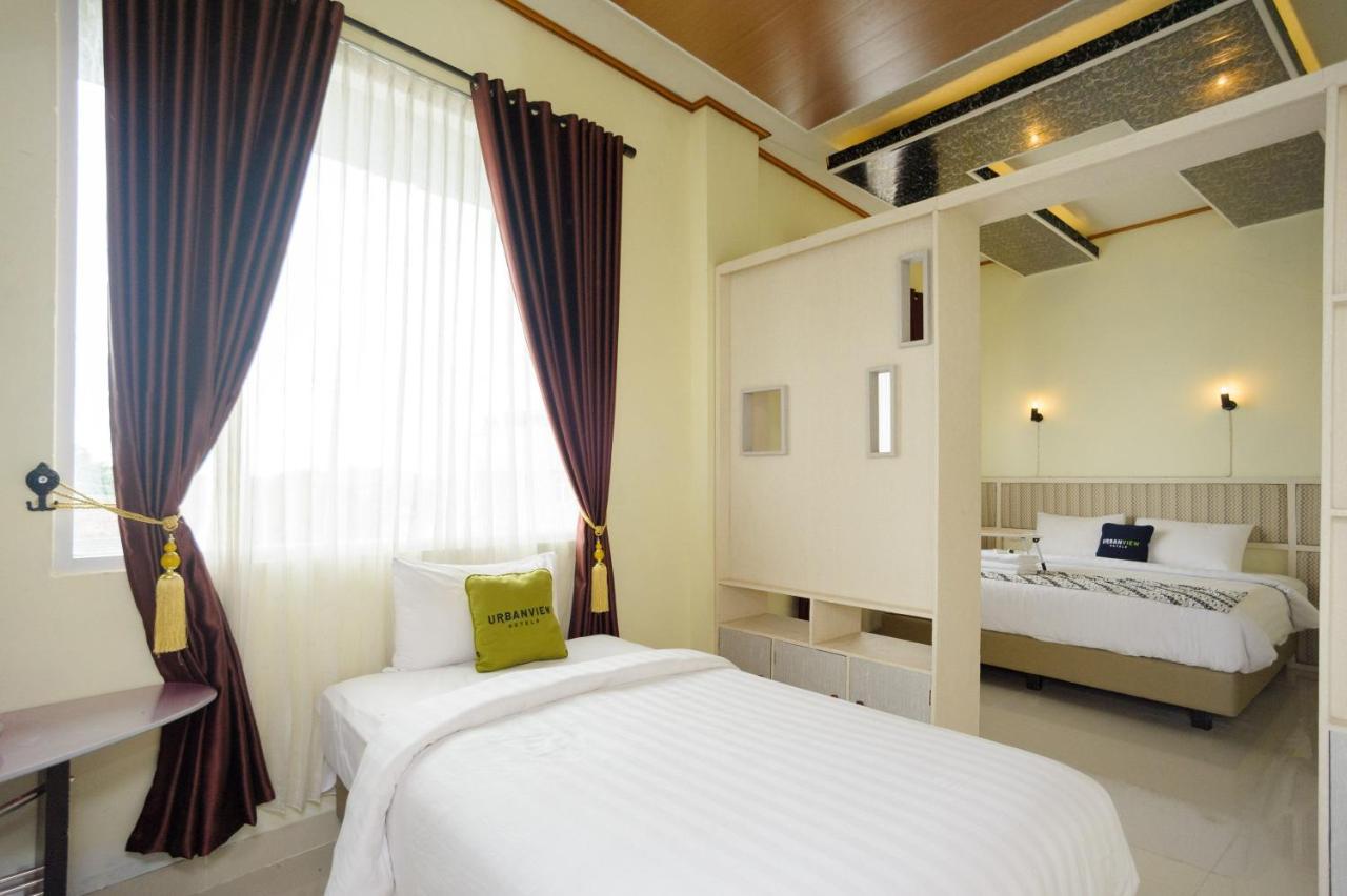 Urbanview Hotel JIB Bandar Lampung Bagian luar foto