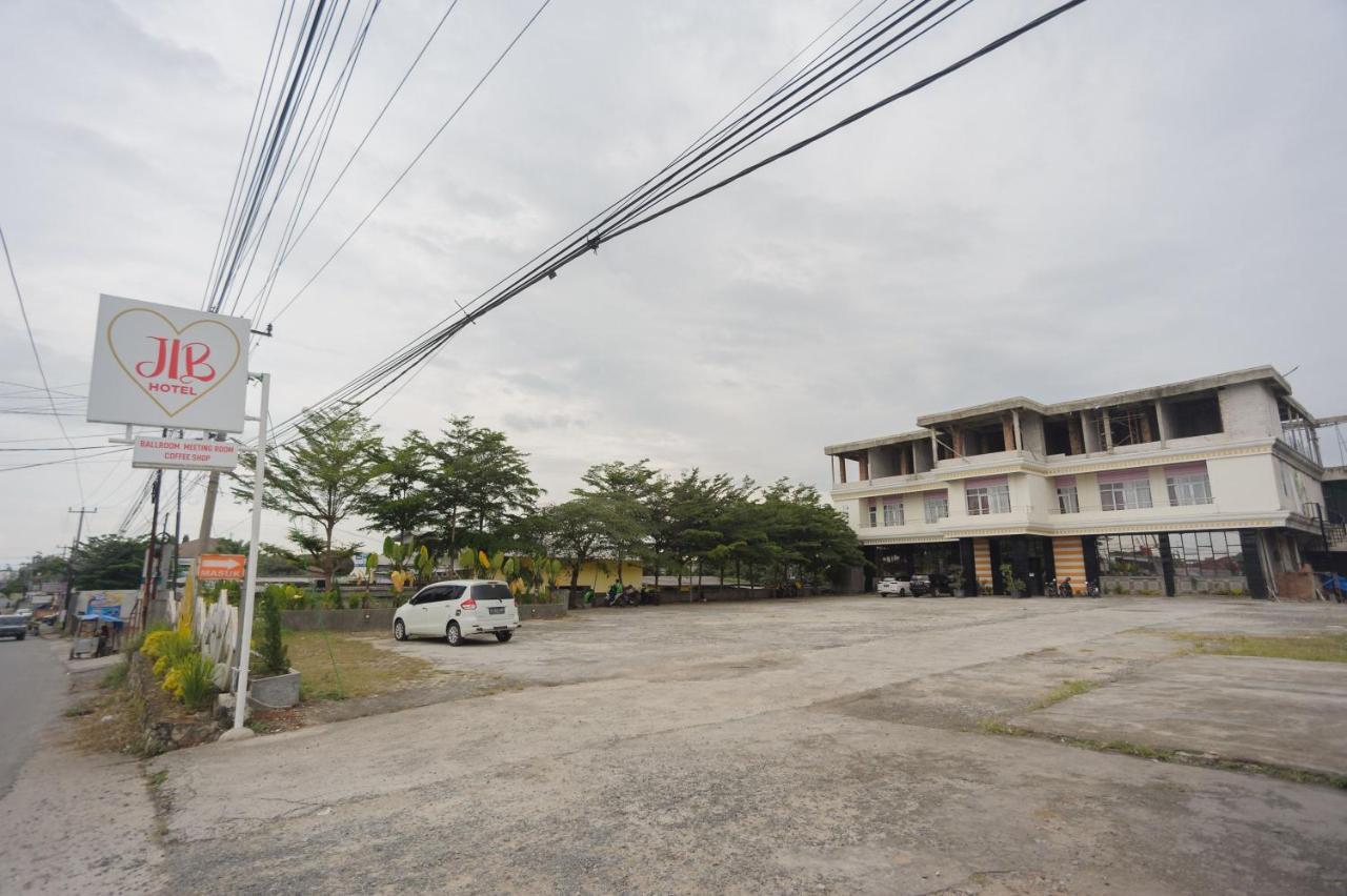 Urbanview Hotel JIB Bandar Lampung Bagian luar foto